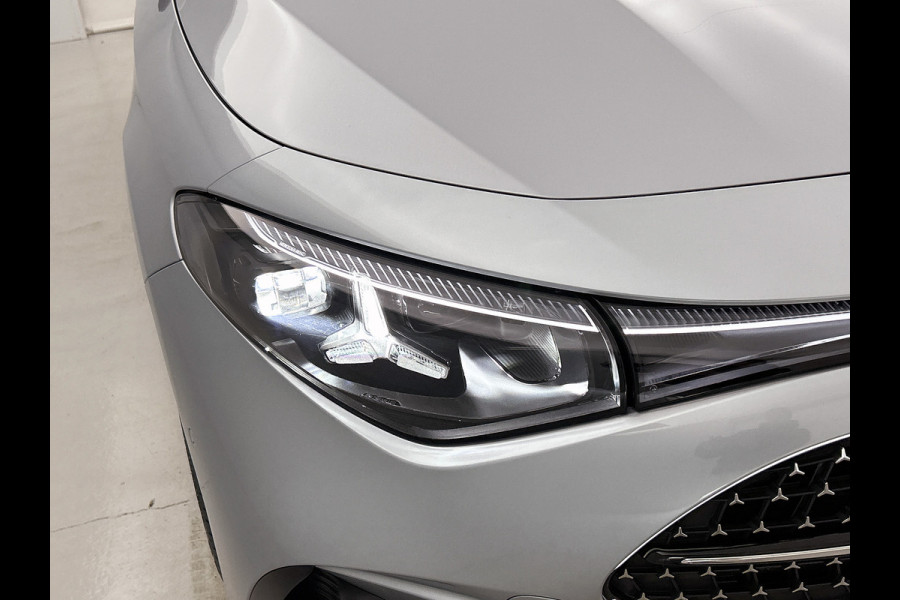 Mercedes-Benz CLA-Klasse 180 Business Solution AMG | Nightpakket | Multibeam Led | Thermotronic | Memorypakket | 19 inch AMG velgen | Sierdelen geborsteld aluminium |Smartphone integratiepakket | Adaptieve cruisecontrol |