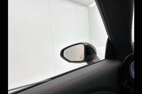 Mercedes-Benz CLA-Klasse 180 Business Solution AMG | Nightpakket | Multibeam Led | Thermotronic | Memorypakket | 19 inch AMG velgen | Sierdelen geborsteld aluminium |Smartphone integratiepakket | Adaptieve cruisecontrol |