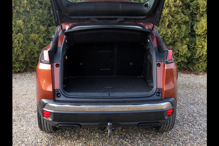 Peugeot 3008 1.2 PureTech Executive*Leder*Navi*Trekhaak*