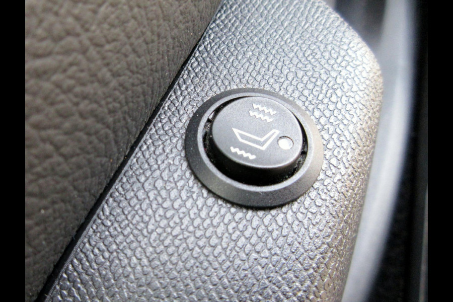 Peugeot 3008 1.2 PureTech Executive*Leder*Navi*Trekhaak*