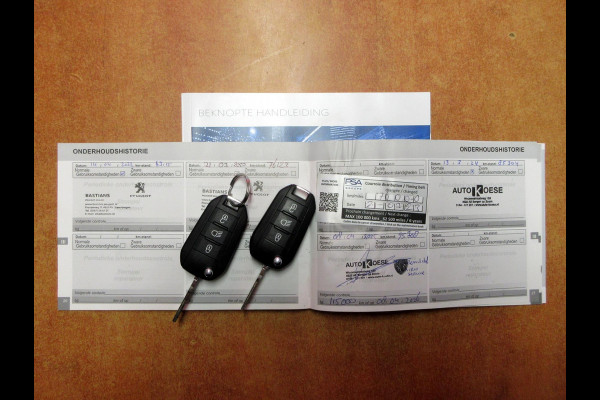 Peugeot 3008 1.2 PureTech Executive*Leder*Navi*Trekhaak*