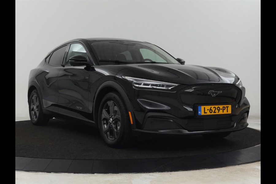 Ford Mustang Mach-E Extended RWD 98 kWh | SOH 92% | Panoramadak | Leder | 360 Camera | Stoelverwarming | B&O Sound | Adaptive cruise | Park Assist | Keyless