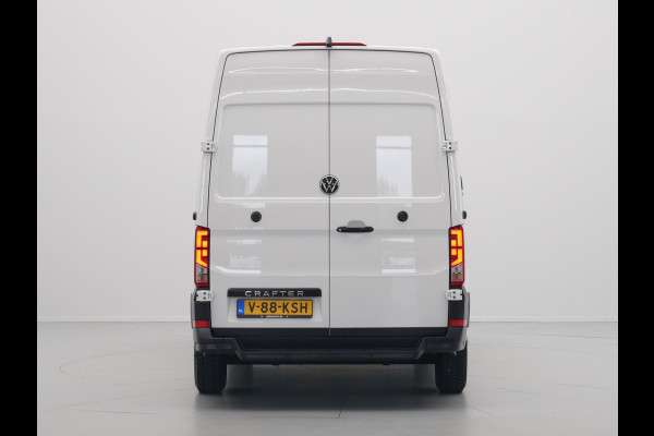 Volkswagen Crafter L4H3 2.0 TDI 140PK 3.5T Automaat Highline / Camera / Navigatie / Betimmering / Carplay