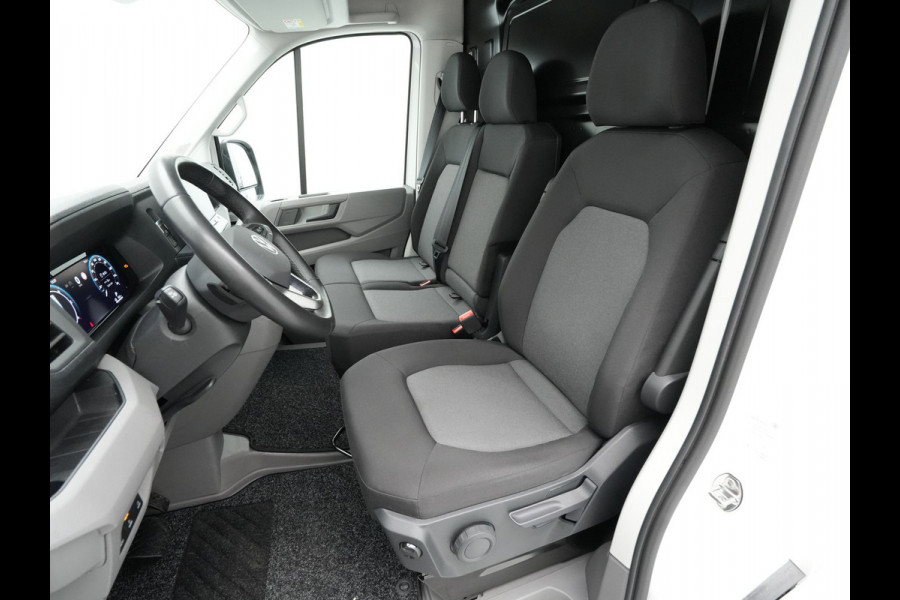 Volkswagen Crafter L4H3 2.0 TDI 140PK 3.5T Automaat Highline / Camera / Navigatie / Betimmering / Carplay