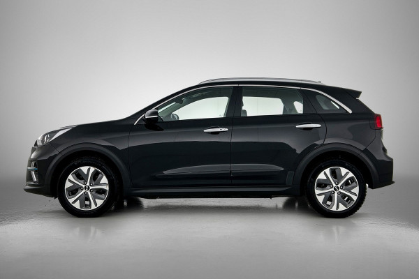 Kia e-Niro DynamicLine 64 kWh (NAVIGATIE, STOEL-/STUURVERWARMING, ADAPTIVE CRUISE, CARPLAY, 1e EIGENAAR)
