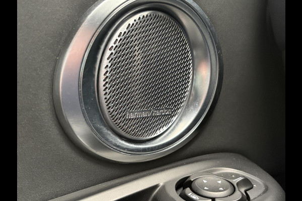 Alfa Romeo Tonale 1.3T PHEV Edizione Speciale 280pk! | Volle uitrusting! | Lederen bekleding | 360 graden Camera | Stoelverwarming/ventilatie | Adaptive cruise control | Schakelflippers |