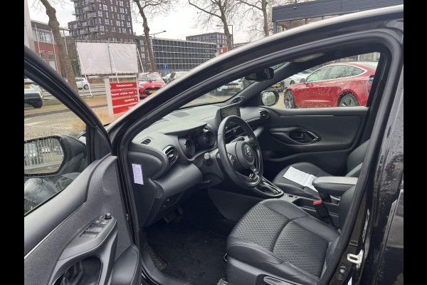 Toyota Yaris 1.5 Hybrid Executive | JBL speakers | Headup display| Leder interieur | Stoelverwarming