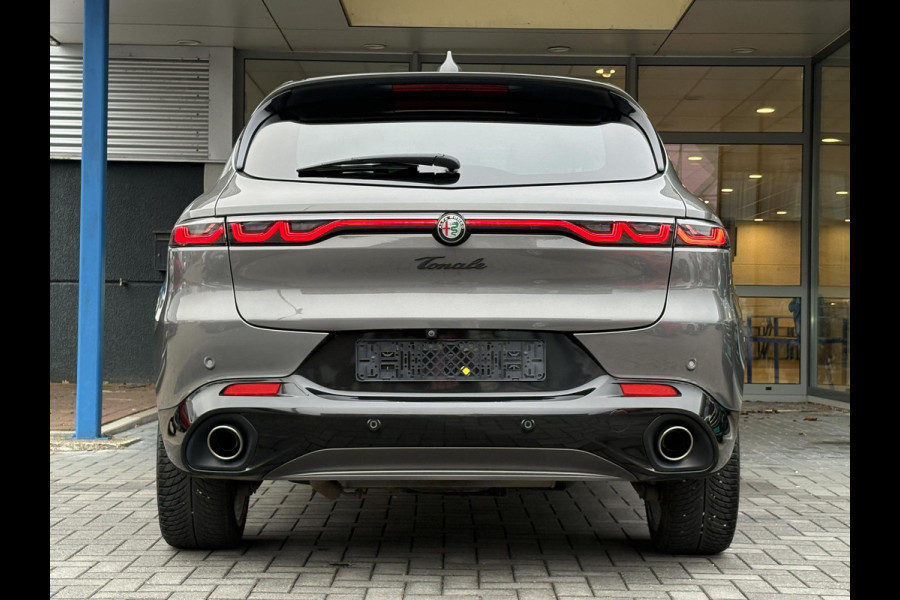Alfa Romeo Tonale 1.3T PHEV Edizione Speciale 280pk! | Volle uitrusting! | Lederen bekleding | 360 graden Camera | Stoelverwarming/ventilatie | Adaptive cruise control | Schakelflippers |