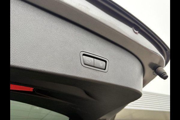 Alfa Romeo Tonale 1.3T PHEV Edizione Speciale 280pk! | Volle uitrusting! | Lederen bekleding | 360 graden Camera | Stoelverwarming/ventilatie | Adaptive cruise control | Schakelflippers |