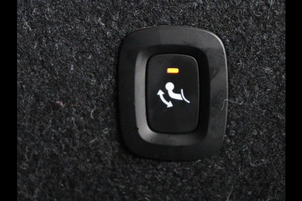 Volvo XC40 1.5 T4 Recharge Inscription Expression | Leder | Trekhaak | Adaptive cruise | Side Assist | Carplay | Navigatie | Full LED | Parkeerverwarming | Climate control | Parkeerhulp | PHEV | Plug In