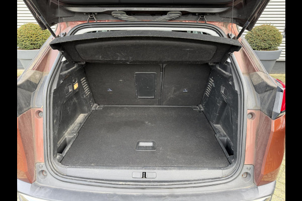 Peugeot 3008 1.2 PureTech Crossway | Navigatie | 360* Camera | Cruise Control | Lichtmetalen Velgen |