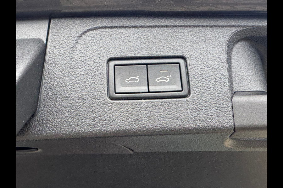 Volkswagen Passat Variant 1.4 TSI Automaat Highline * Trekhaak * Camera * Stoelverwarming * Adaptieve Cruise Control *