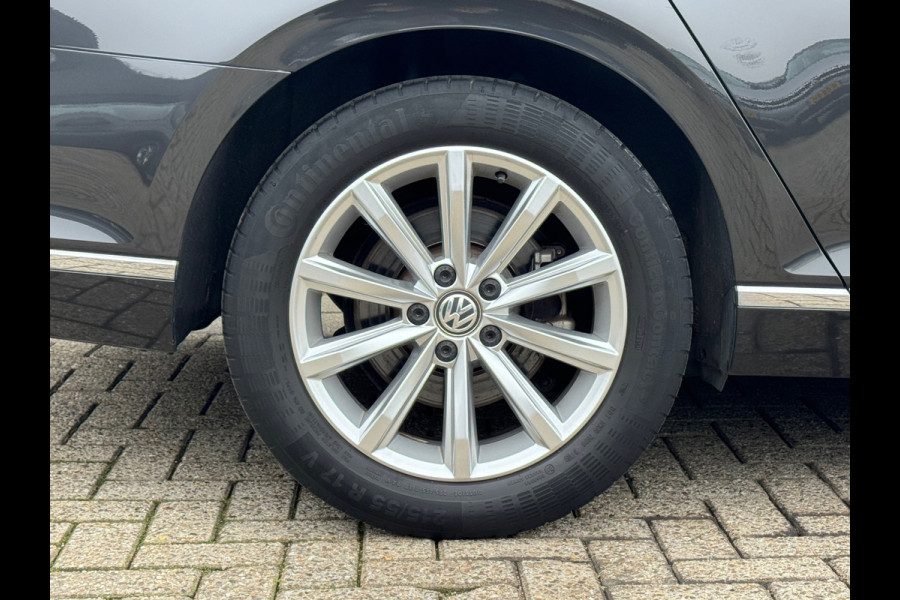 Volkswagen Passat Variant 1.4 TSI Automaat Highline * Trekhaak * Camera * Stoelverwarming * Adaptieve Cruise Control *