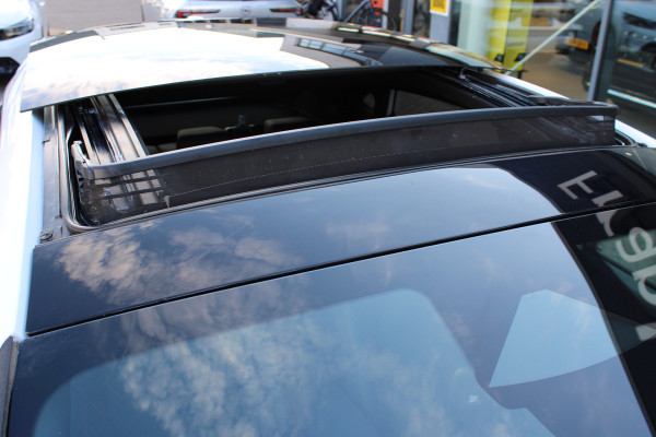 Ford Puma 1.0 EcoBoost Hybrid 155PK ST-Line X | Panoramadak | Trekhaak | Full Options