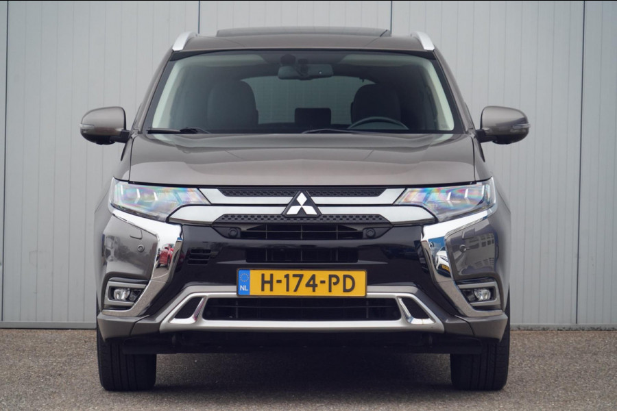Mitsubishi Outlander 2.4 PHEV Intense+ / 1e Eigenaar / 11dkm NAP / Schuifdak / Dealer onderhouden / Navi / Stoelverw.