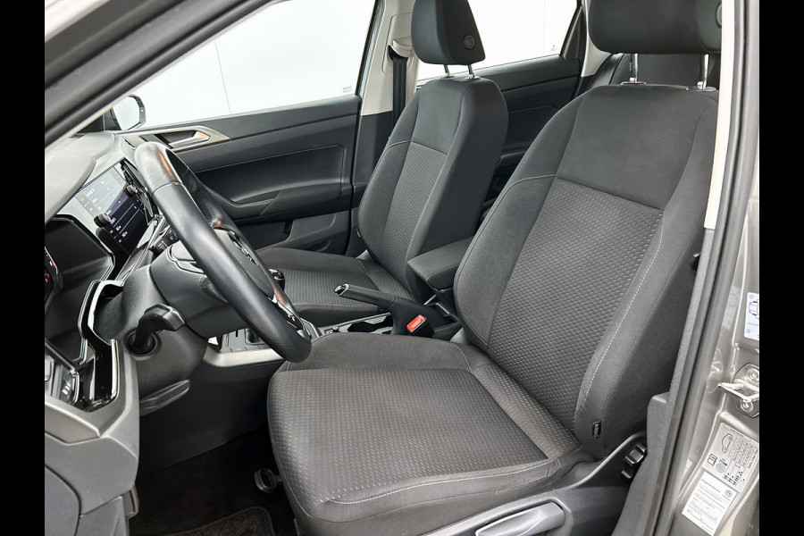 Volkswagen Polo 1.0 TSI Comfortline (DIGITALE COCKPIT, NAVIGATIE, CARPLAY, PARKEERSENSOREN, 1e EIGENAAR, GOED ONDERHOUDEN)
