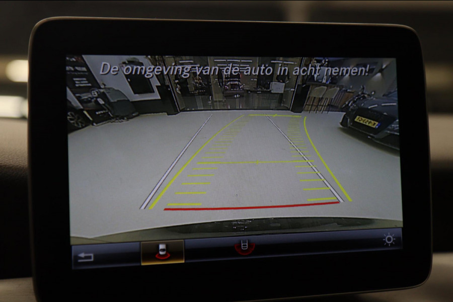 Mercedes-Benz CLA-Klasse 180 Business Solution AMG NAP/PANO/CARPLAY/CAM/STOELVER/VOL