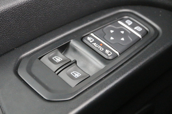 Renault Trafic 2.0 DCI 170 | Aut. | DC | 2x Schuifdeur | Keyless | Camera | Clima..