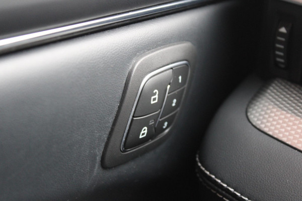 Ford Mustang Mach-E Extended RWD 98 kWh | Panoramadak | Trekhaak | Bang&Olufsen | Elektrische achterklep