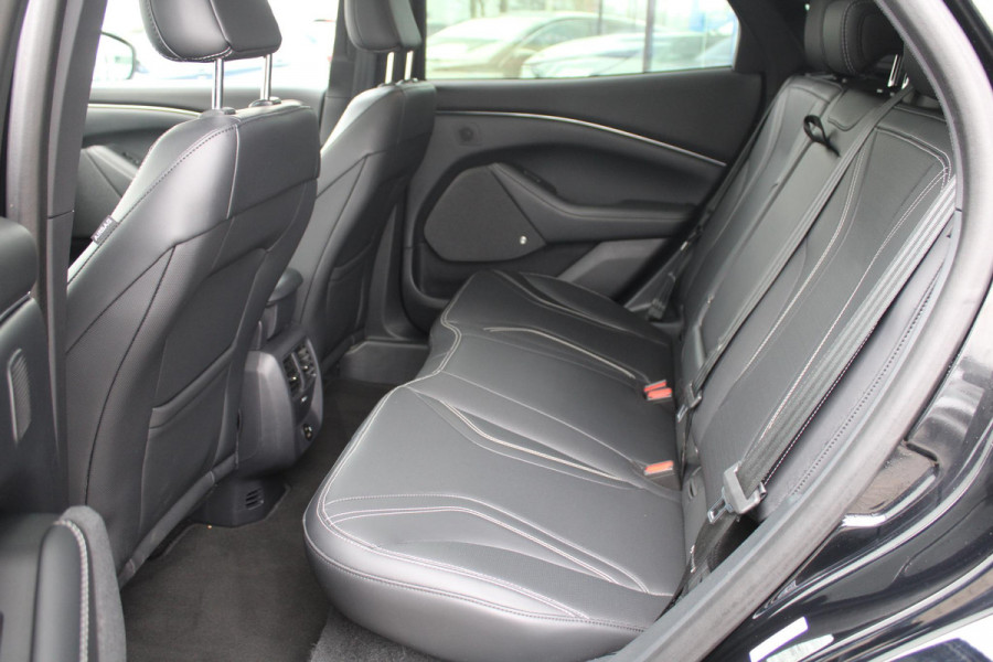 Ford Mustang Mach-E Extended RWD 98 kWh | Panoramadak | Trekhaak | Bang&Olufsen | Elektrische achterklep