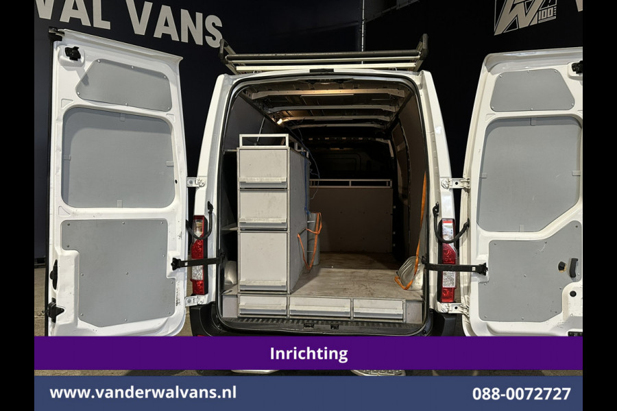 Renault Master 2.3 dCi 131pk L2H2 Inrichting Euro6 Airco | Imperiaal | Navigatie | Cruisecontrol | 2500kg Trekhaak Parkeersensoren, Trap, Sidebars, Bijrijdersbank