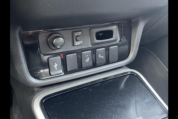 Mitsubishi Outlander 2.4 PHEV Intense+ | Trekhaak