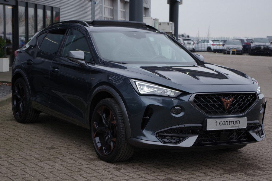 CUPRA Formentor 1.4 e-Hybrid VZ 245 PK Performance, Panoramadak, Leder, Winterpakket, Sfeerverlichting