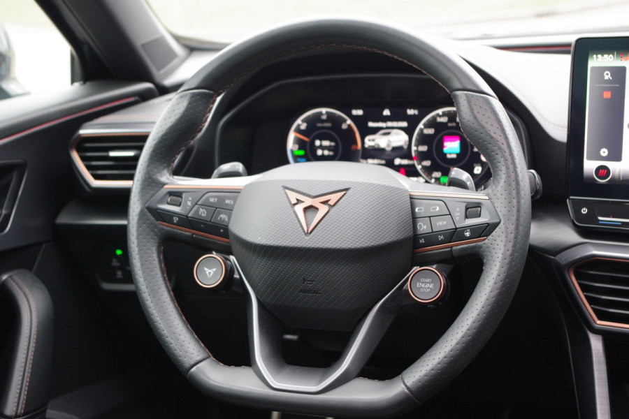 CUPRA Formentor 1.4 e-Hybrid VZ 245 PK Performance, Panoramadak, Leder, Winterpakket, Sfeerverlichting