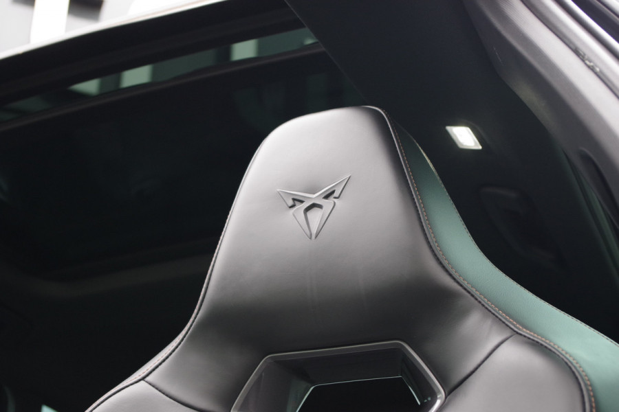 CUPRA Formentor 1.4 e-Hybrid VZ 245 PK Performance, Panoramadak, Leder, Winterpakket, Sfeerverlichting
