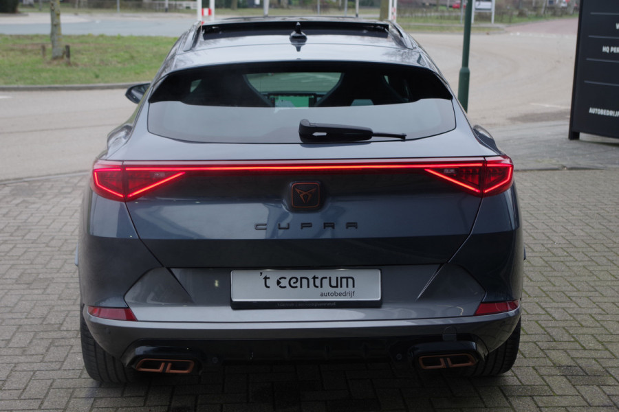 CUPRA Formentor 1.4 e-Hybrid VZ 245 PK Performance, Panoramadak, Leder, Winterpakket, Sfeerverlichting