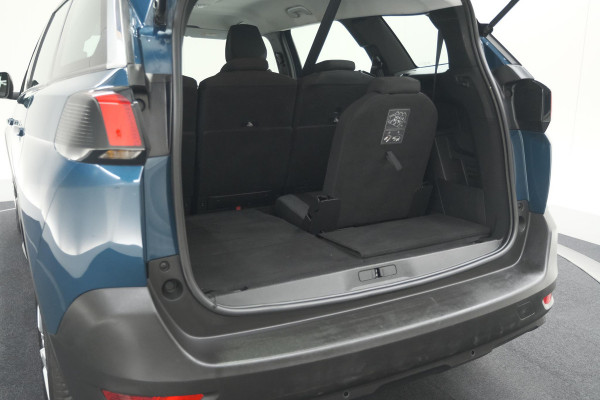 Peugeot 5008 PureTech 130 EAT8 Active Pack | 7 Zitplaatsen | Apple Carplay | Parkeersensoren | Navigatie