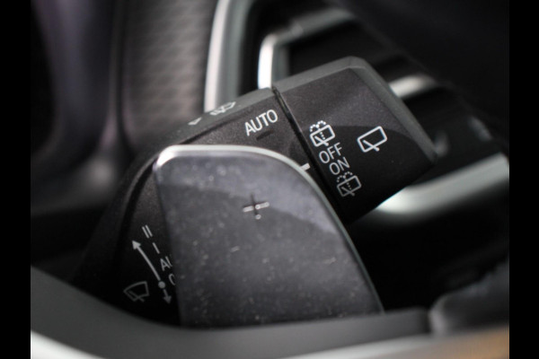 BMW X3 xDrive30e 292pk M-Sport Executive PHEV | Camera | Electrische achterklep | Navigatie | Apple Carplay/Android Auto | Dab | Parkeer sensoren