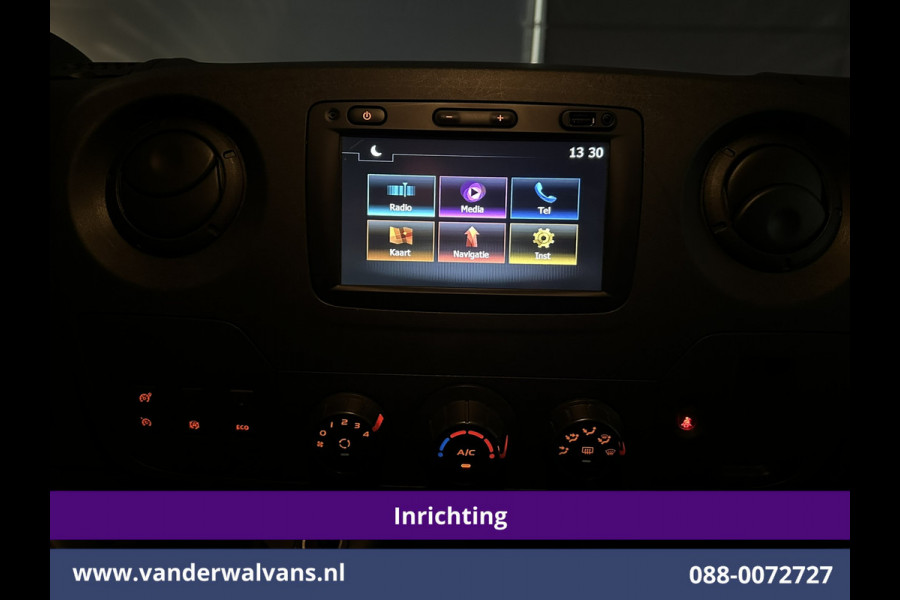 Renault Master 2.3 dCi 170pk L2H2 Inrichting Euro6 Airco | Imperiaal | Camera | Navigatie | Cruisecontrol | 2500kg Trekhaak Parkeersensoren, Trap, Sidebars, Bijrijdersbank