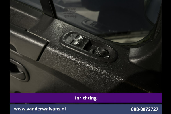 Renault Master 2.3 dCi 170pk L2H2 Inrichting Euro6 Airco | Imperiaal | Camera | Navigatie | Cruisecontrol | 2500kg Trekhaak Parkeersensoren, Trap, Sidebars, Bijrijdersbank