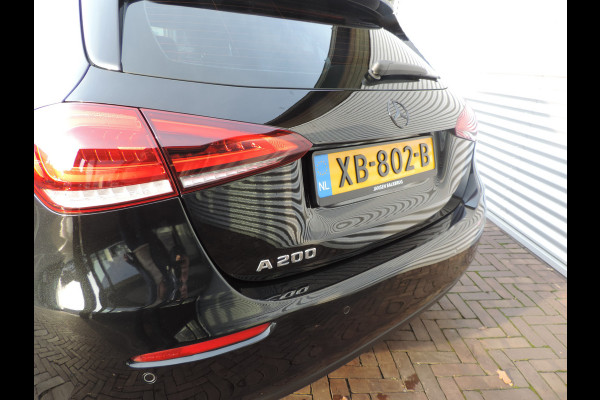 Mercedes-Benz A-Klasse 200 Business Solution AMG