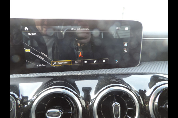 Mercedes-Benz A-Klasse 200 Business Solution AMG