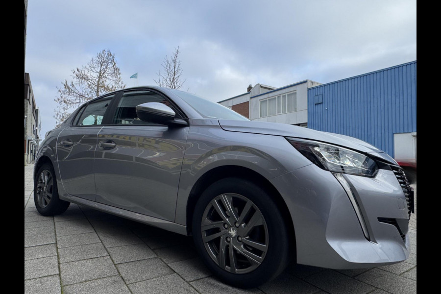 Peugeot 208 1.2 PureTech Active Pack 46.000 KM - Apple CarPlay / Navigatie I Airco I LED I PDC I Sport velgen I Dealer onderhouden