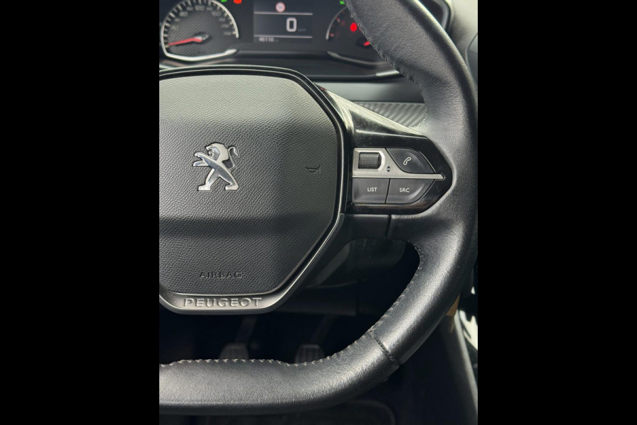 Peugeot 208 1.2 PureTech Active Pack 46.000 KM - Apple CarPlay / Navigatie I Airco I LED I PDC I Sport velgen I Dealer onderhouden