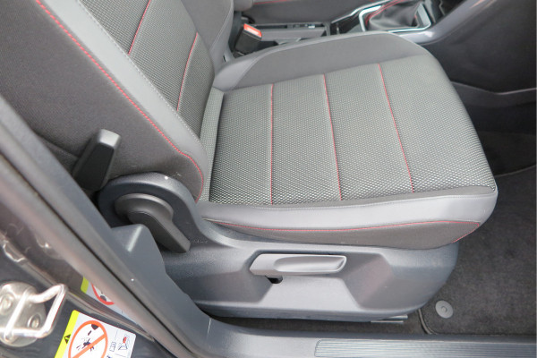 Volkswagen T-Roc 1.5 TSI 150pk DSG Business R-Line Sport Led, Camera , PDC , Virtual cockpit, Navi , Carplay, DAB+ Electr. achterklep