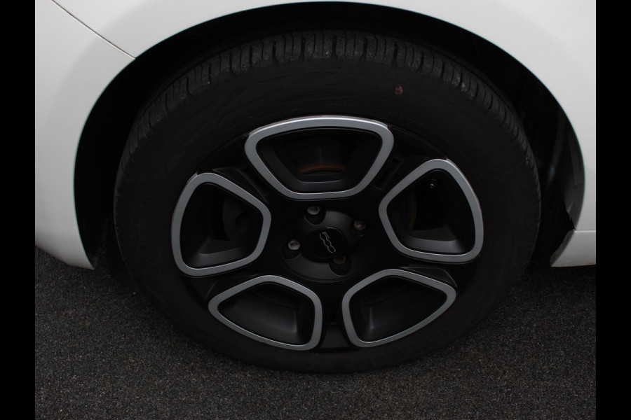 Fiat 500C 1.0 Hybrid Club | Airco | Lichtmetalen velgen | Dab | cruise Control | Touch screen