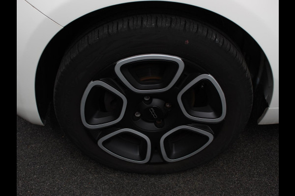 Fiat 500C 1.0 Hybrid Club | Airco | Lichtmetalen velgen | Dab | cruise Control | Touch screen