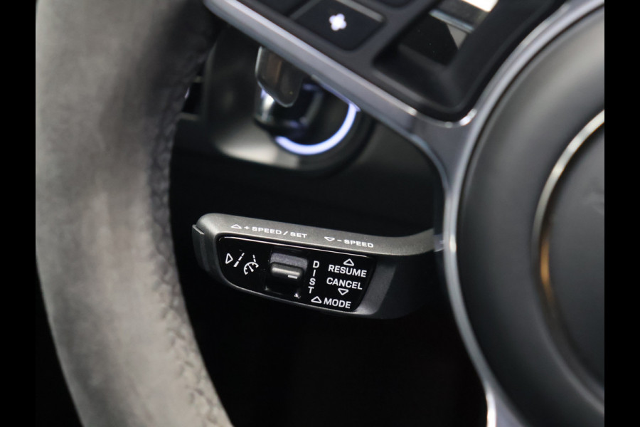 Porsche Cayenne 3.0 E-Hybrid [SPORT CHRONO, SPORT DESIGN, LED MATRIX PDLS PLUS, LUCHTVERING, SCHUIFKANTELDAK, TREKHAAK INKLAPBAAR, MEMORY SEATS, BOSE SOUND, STOELVERKOELING, HEAD-UP, APPLE CARPLAY, ANDROID, 360 CAMERA, A