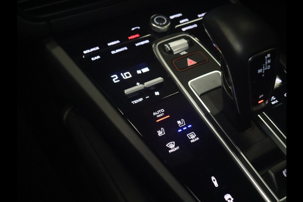 Porsche Cayenne 3.0 E-Hybrid [SPORT CHRONO, SPORT DESIGN, LED MATRIX PDLS PLUS, LUCHTVERING, SCHUIFKANTELDAK, TREKHAAK INKLAPBAAR, MEMORY SEATS, BOSE SOUND, STOELVERKOELING, HEAD-UP, APPLE CARPLAY, ANDROID, 360 CAMERA, A