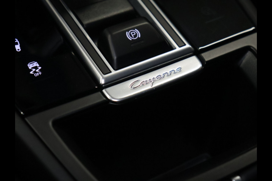 Porsche Cayenne 3.0 E-Hybrid [SPORT CHRONO, SPORT DESIGN, LED MATRIX PDLS PLUS, LUCHTVERING, SCHUIFKANTELDAK, TREKHAAK INKLAPBAAR, MEMORY SEATS, BOSE SOUND, STOELVERKOELING, HEAD-UP, APPLE CARPLAY, ANDROID, 360 CAMERA, A
