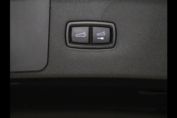 Porsche Cayenne 3.0 E-Hybrid [SPORT CHRONO, SPORT DESIGN, LED MATRIX PDLS PLUS, LUCHTVERING, SCHUIFKANTELDAK, TREKHAAK INKLAPBAAR, MEMORY SEATS, BOSE SOUND, STOELVERKOELING, HEAD-UP, APPLE CARPLAY, ANDROID, 360 CAMERA, A