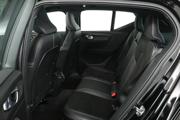 Volvo XC40 Recharge P8 AWD R-Design (PANORAMADAK, STUUR/STOEL VERWARMING, CAMERA, PARKEERSENSOREN, CRUISE CONTROL ADAPTIEF)
