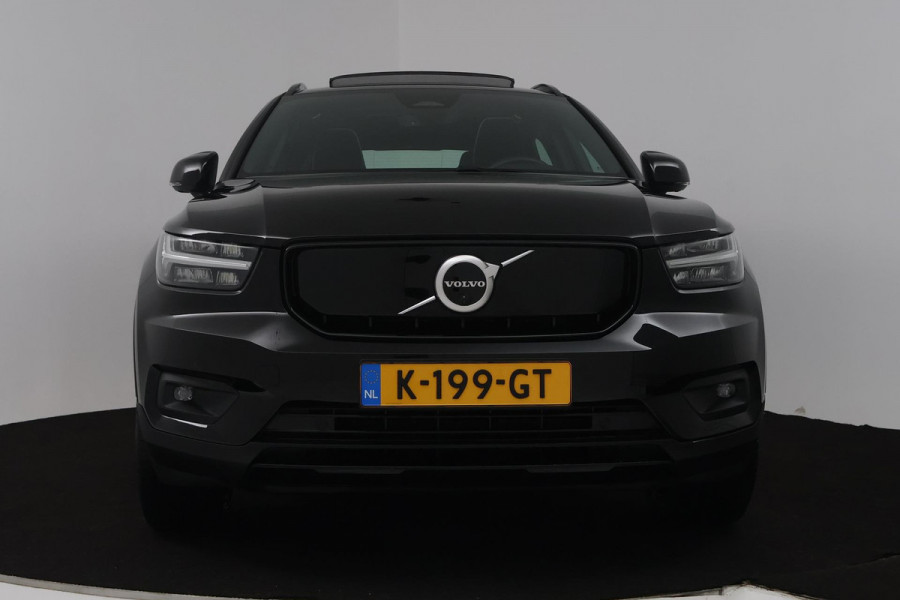Volvo XC40 Recharge P8 AWD R-Design (PANORAMADAK, STUUR/STOEL VERWARMING, CAMERA, PARKEERSENSOREN, CRUISE CONTROL ADAPTIEF)