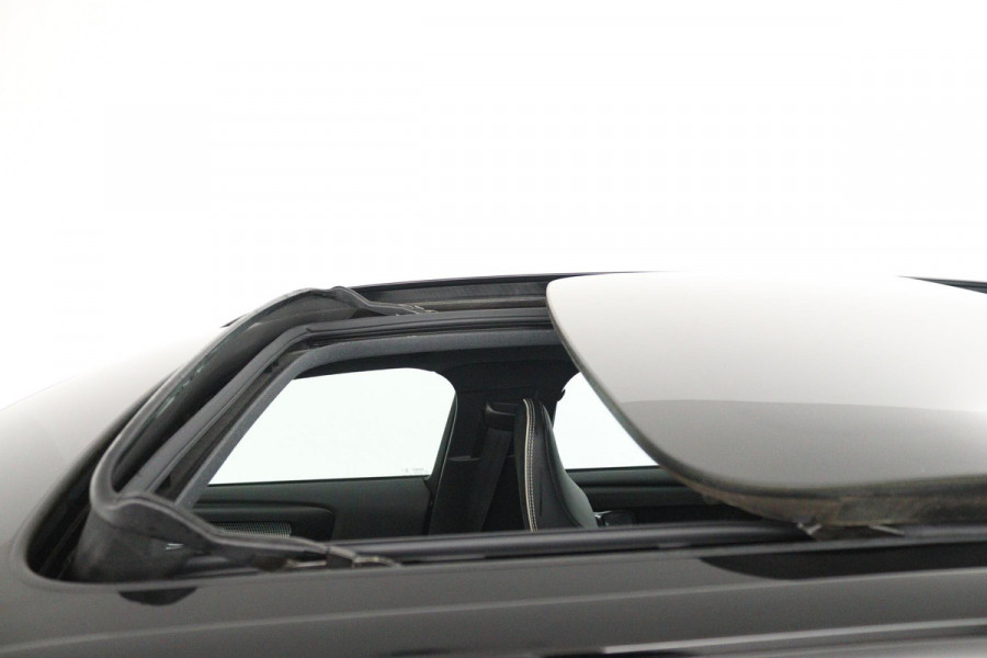 Volvo XC40 Recharge P8 AWD R-Design (PANORAMADAK, STUUR/STOEL VERWARMING, CAMERA, PARKEERSENSOREN, CRUISE CONTROL ADAPTIEF)