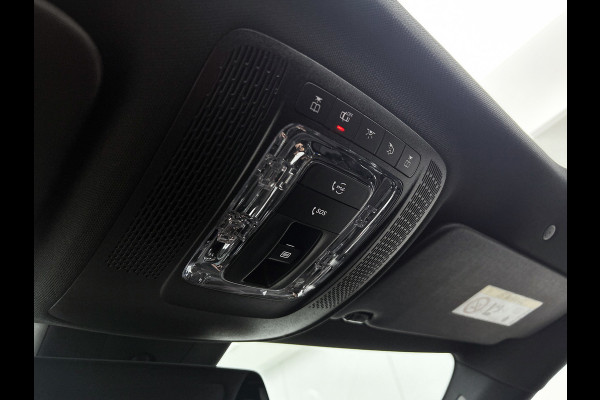 Mercedes-Benz A-Klasse 200 Business Solution AMG (PANORAMADAK, SFEERVERLICHTING, CAMERA, 1e EIGENAAR, GOED ONDERHOUDEN)