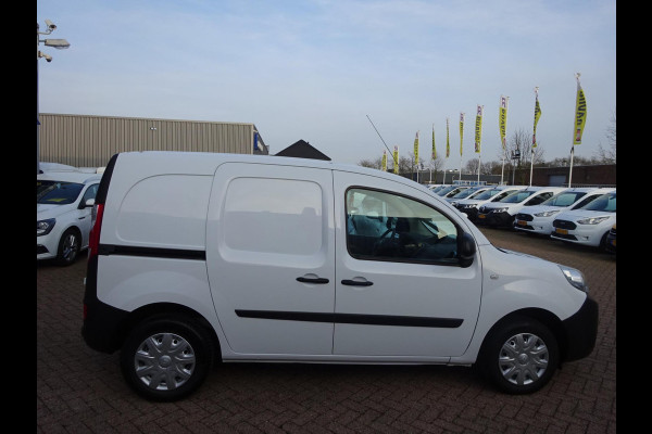 Renault Kangoo 1.5 DCI AIRCO NAVIGATIE CRUISE CONTROL SCHUIFDEUR